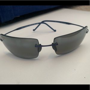 Maui Jim /rectangle sunglasses